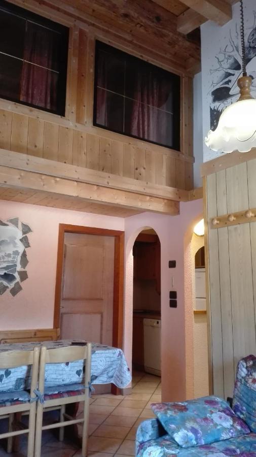 Casa Claudio-Appartamenti In Centro Campitello di Fassa Exterior photo